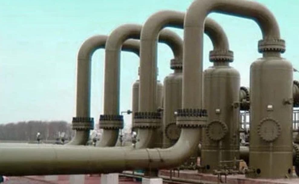 Bank of packed-bed scrubber vessels with common ducting